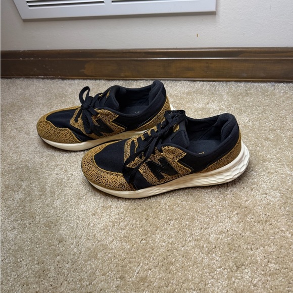 New Balance Cheetah Sneakers - Picture 2 of 6